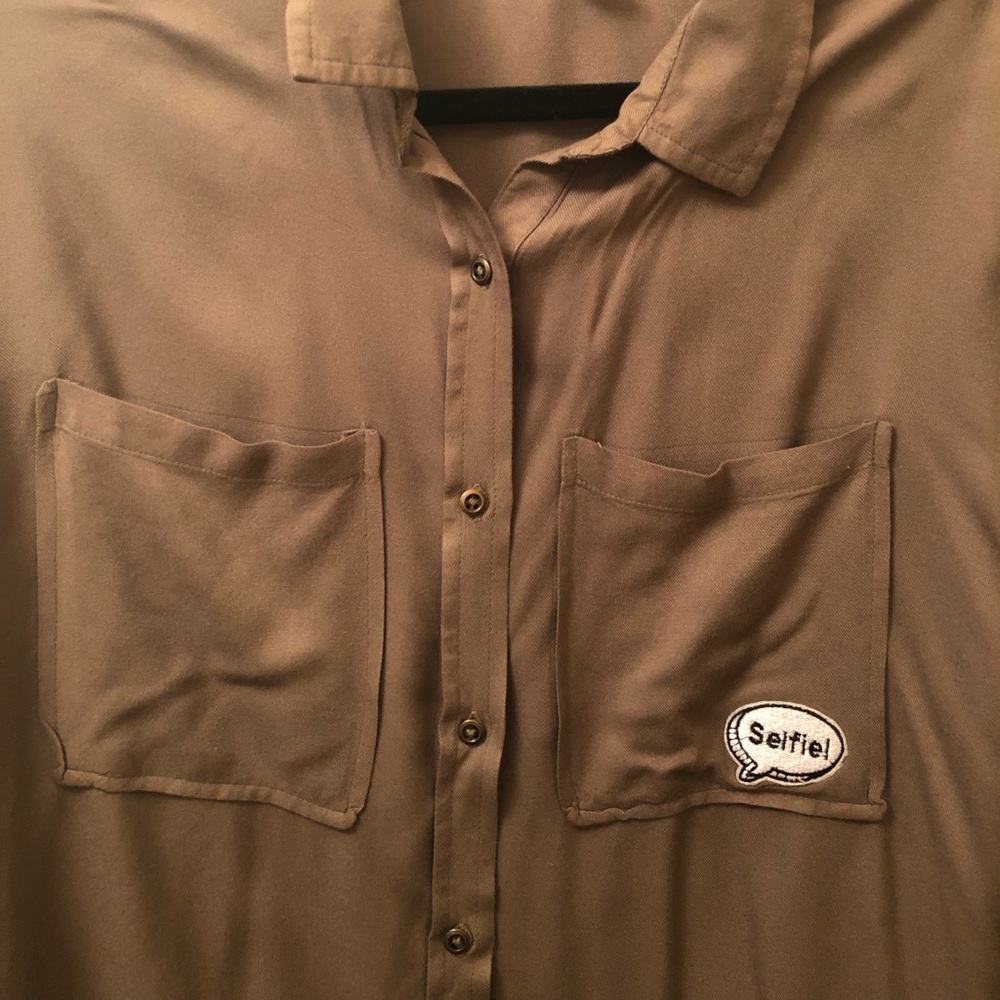 Army green button down 🎀 - Picture 2 of 4